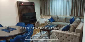 Jasmin President Kop